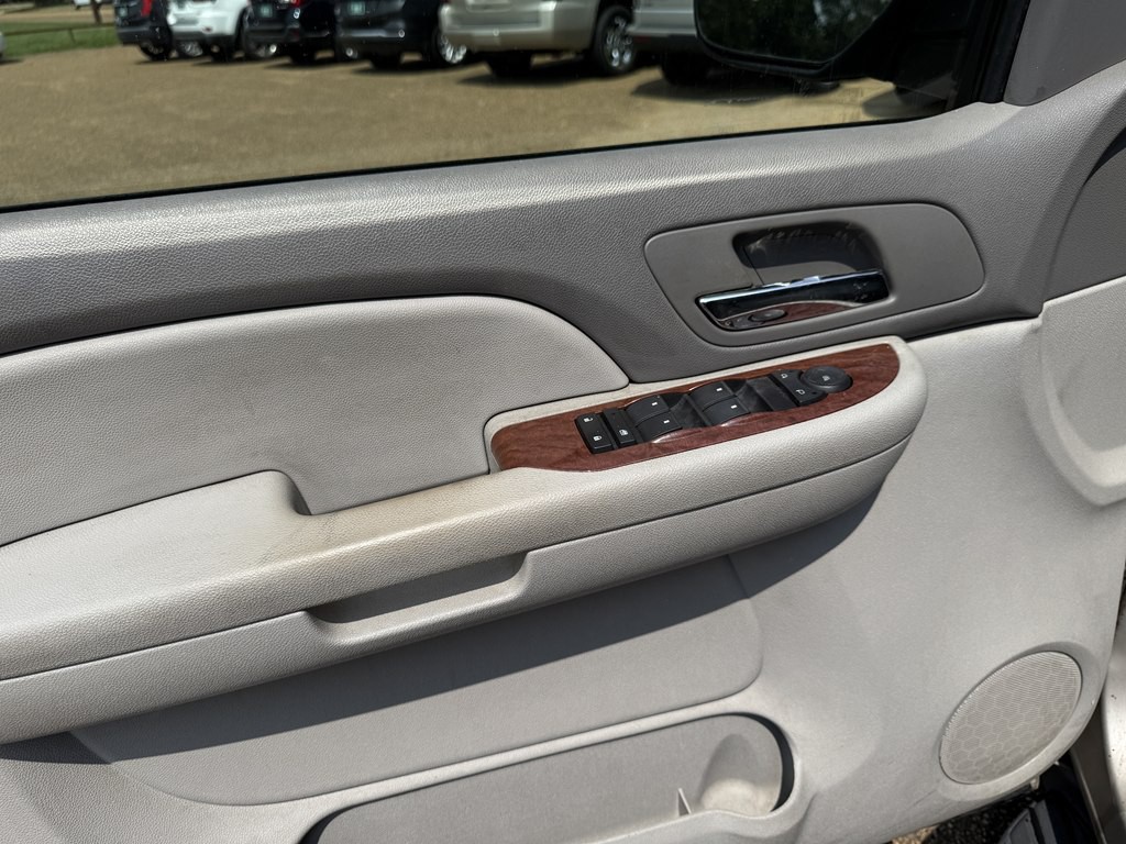 2007 GMC Yukon Image 9