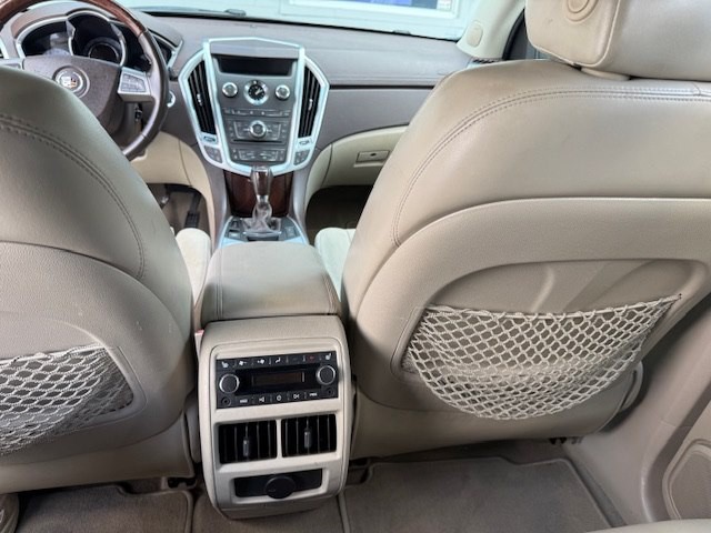 2010 Cadillac SRX Image 9