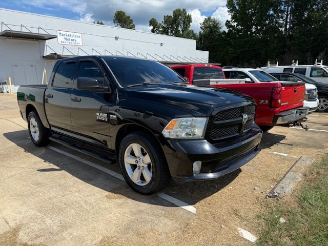 2015 RAM 1500 Image 2