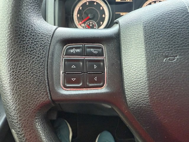 2015 RAM 1500 Image 9