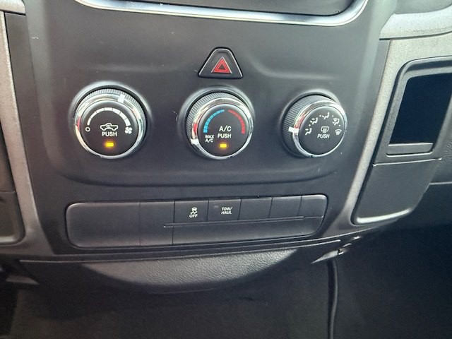 2015 RAM 1500 Image 13