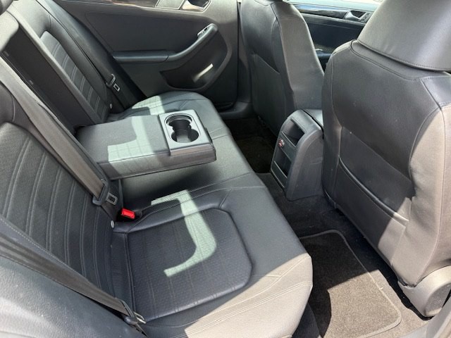 2016 Volkswagen Jetta Image 10