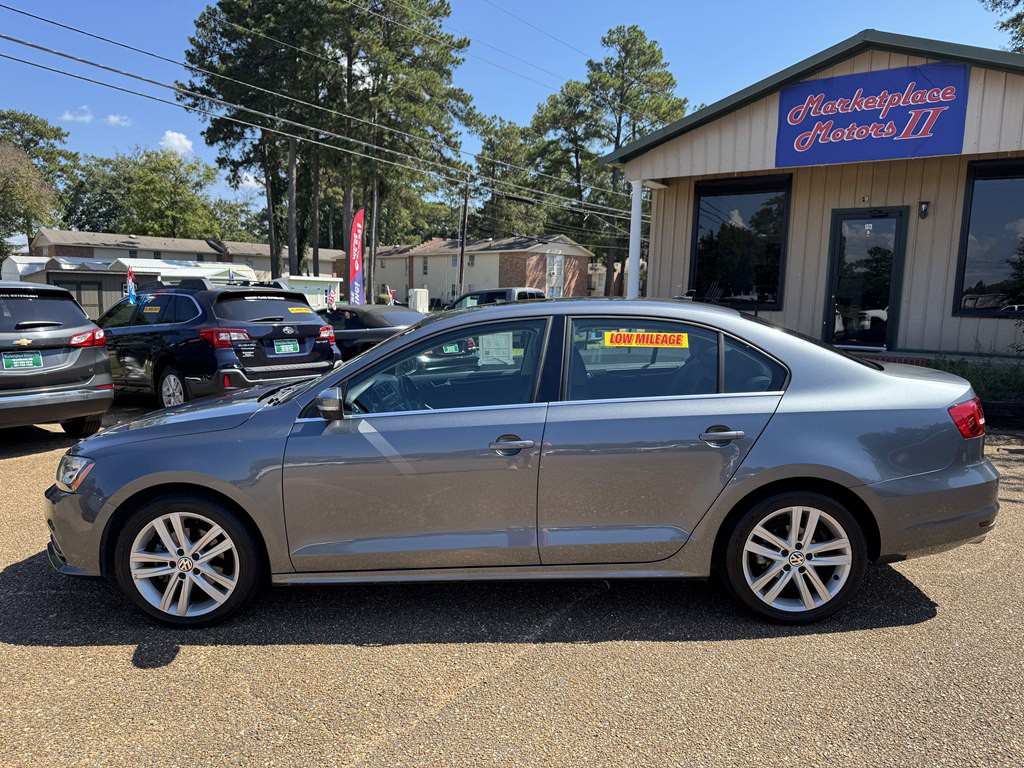 2016 Volkswagen Jetta Image 2