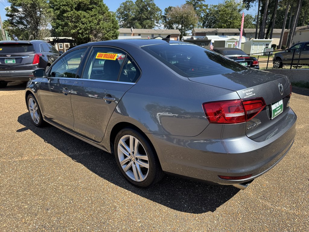 2016 Volkswagen Jetta Image 3