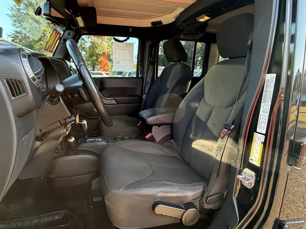 2014 Jeep Wrangler Unlimited Image 9