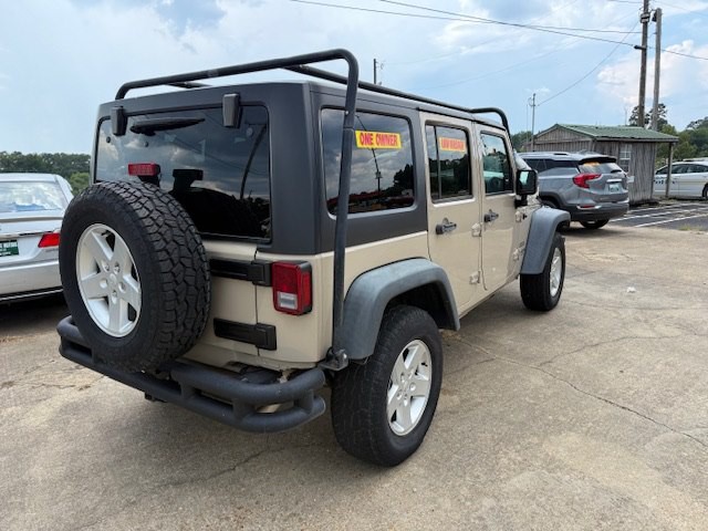 2016 Jeep Wrangler Unlimited Image 2