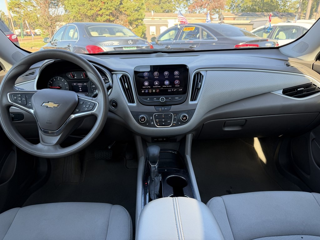 2023 Chevrolet Malibu Image 10