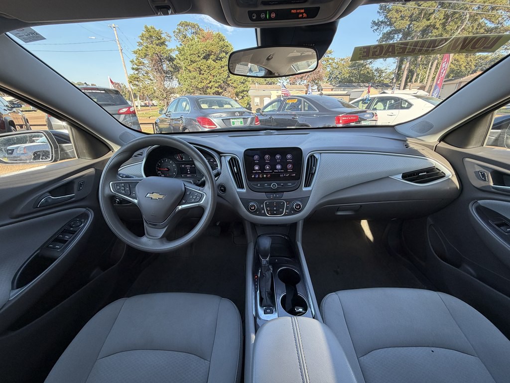 2023 Chevrolet Malibu Image 11