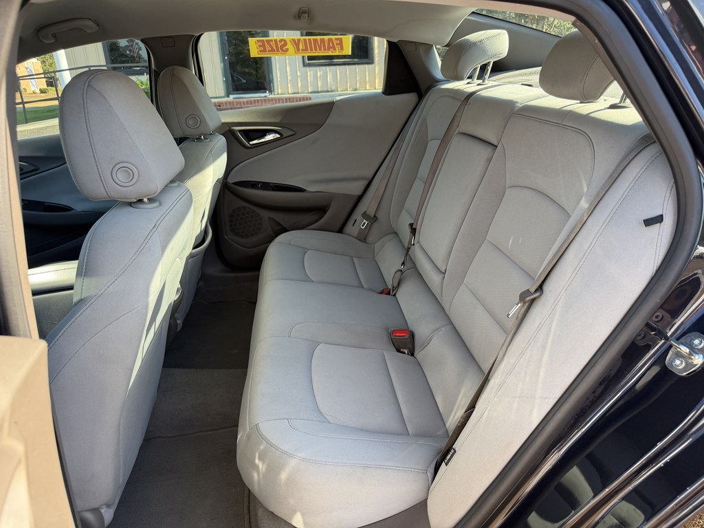 2023 Chevrolet Malibu Image 16