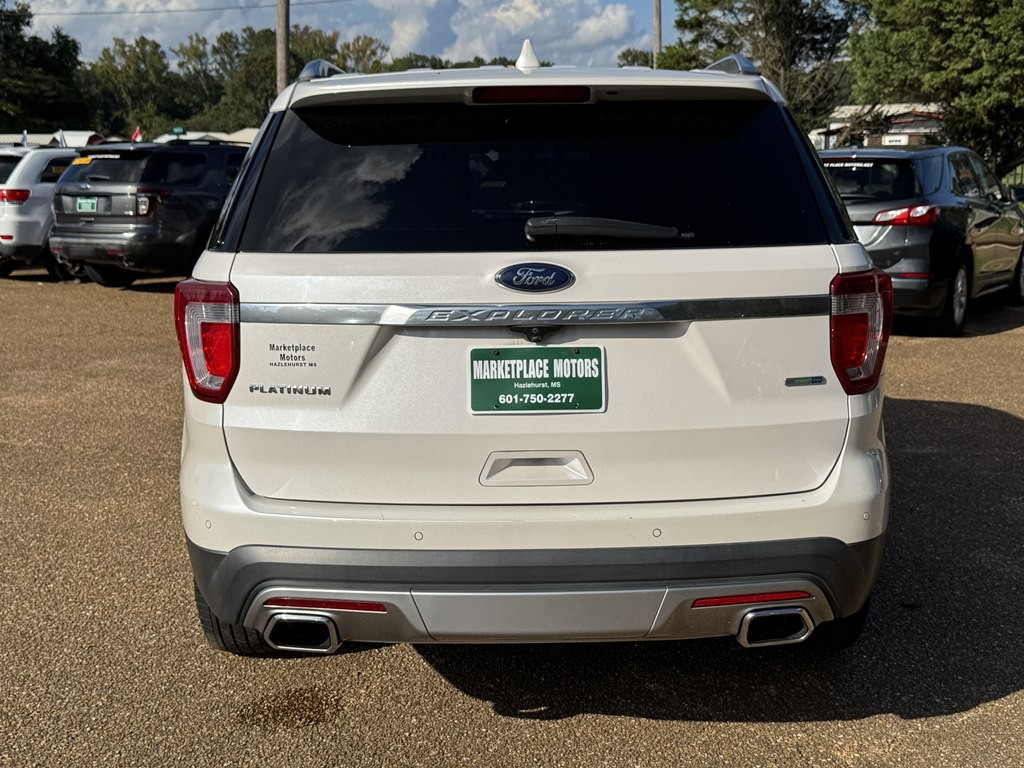 2017 Ford Explorer Image 4