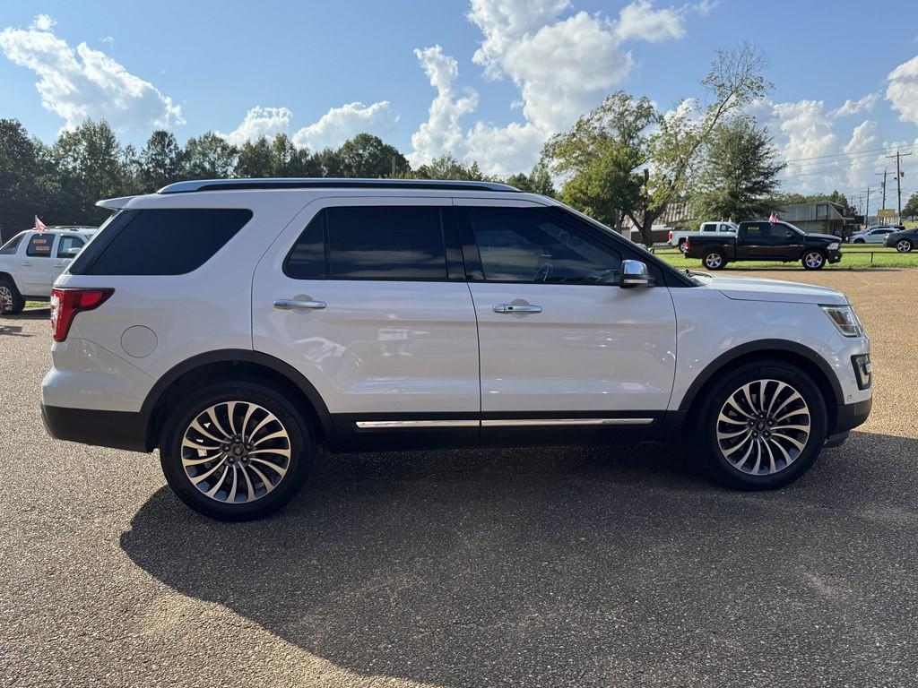 2017 Ford Explorer Image 5