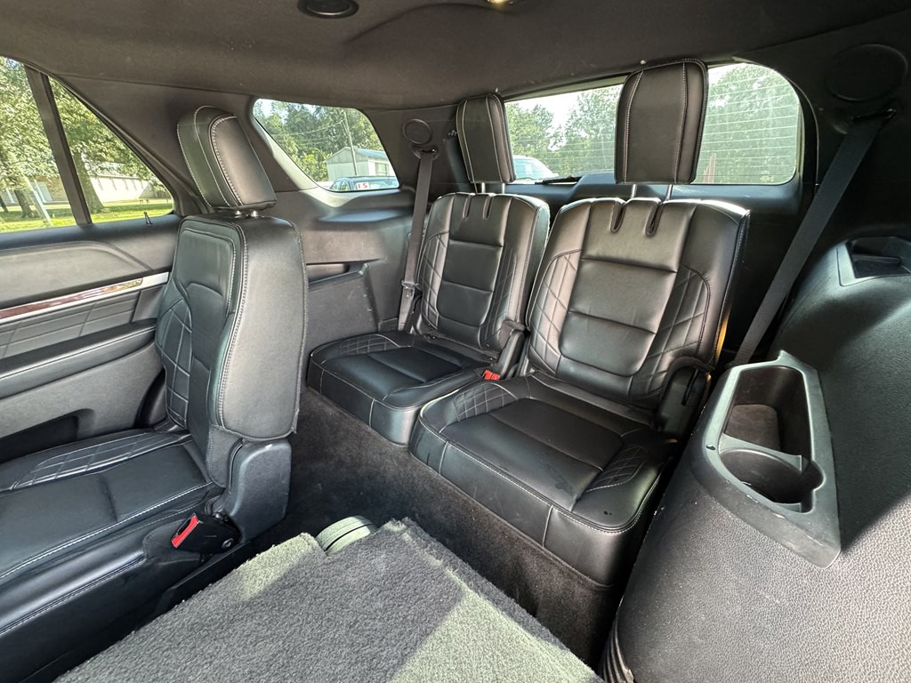 2017 Ford Explorer Image 19