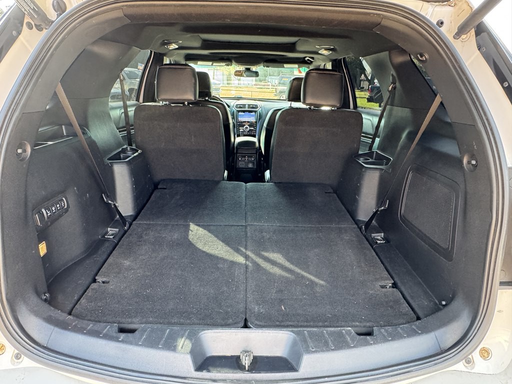 2017 Ford Explorer Image 23
