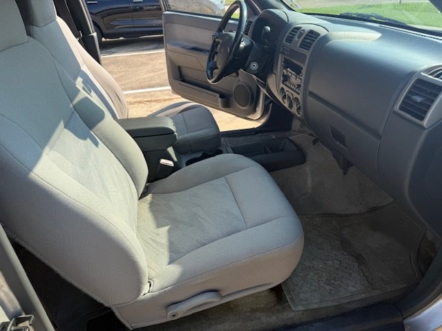 2005 Chevrolet Colorado Image 8