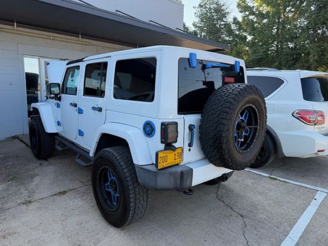 2016 Jeep Wrangler Unlimited Image 2