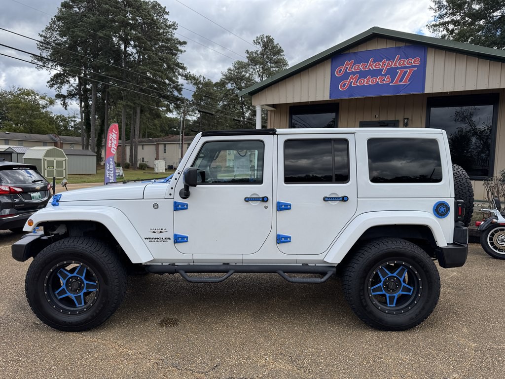 2016 Jeep Wrangler Unlimited Image 2