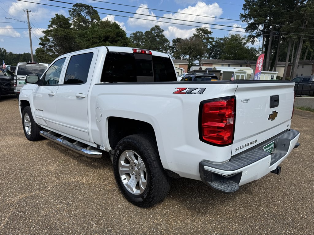 2018 Chevrolet Silverado 1500 Image 3