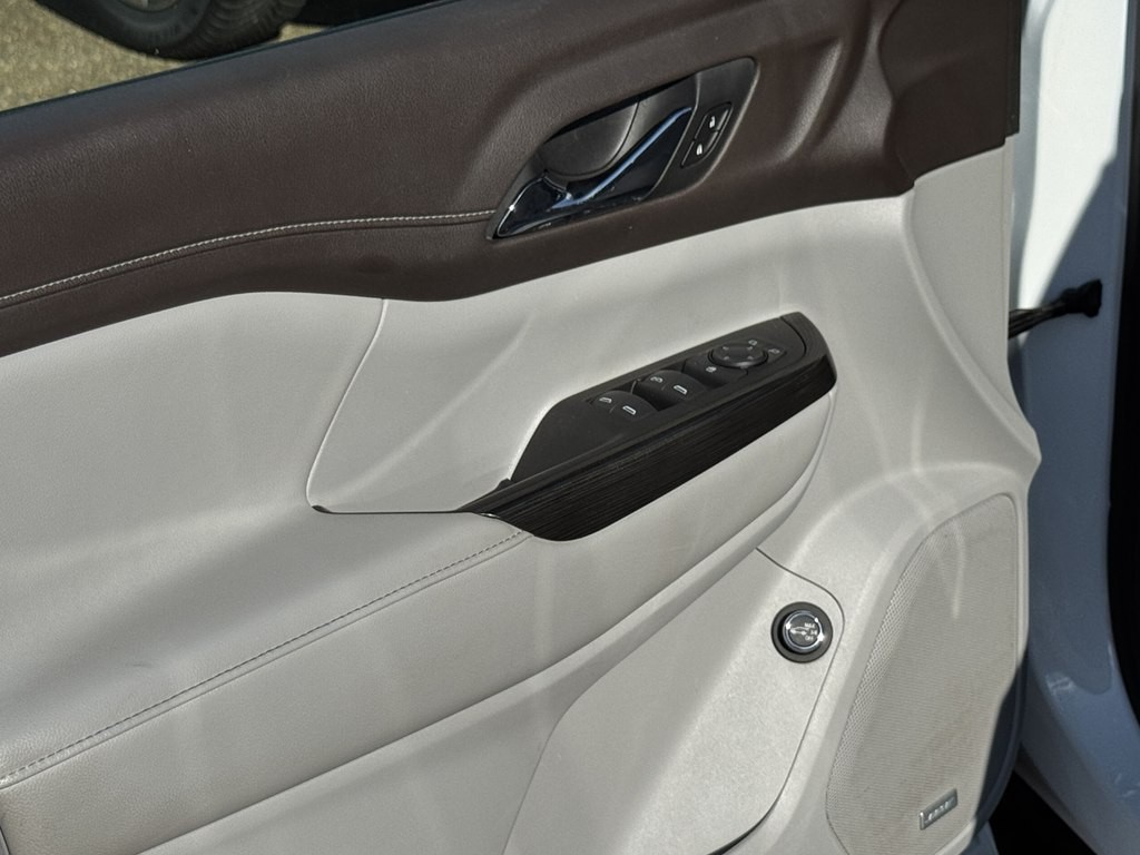 2019 GMC Acadia Image 10