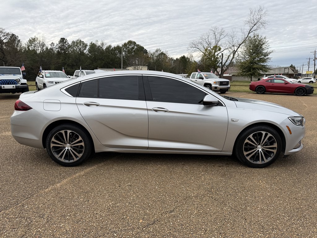2019 Buick Regal Image 5