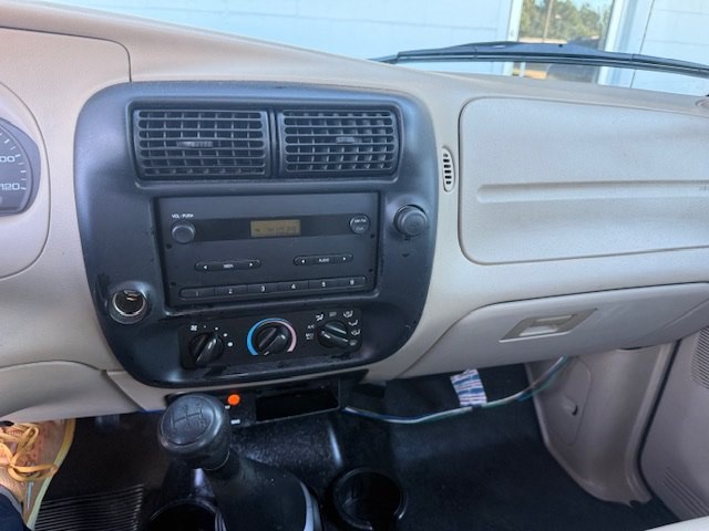 2004 Ford Ranger Image 10
