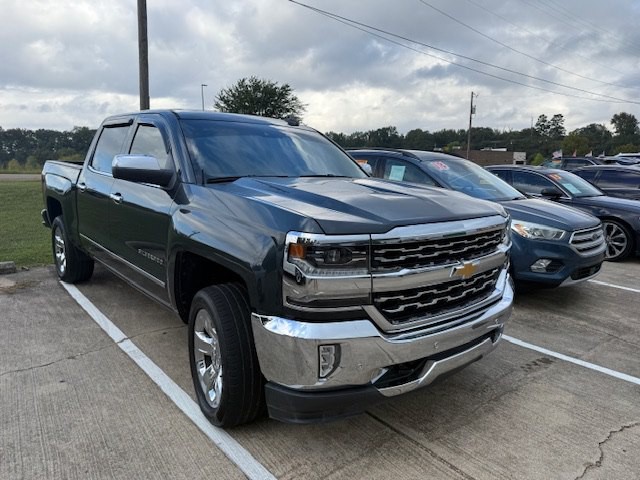 2017 Chevrolet Silverado 1500 Image 3