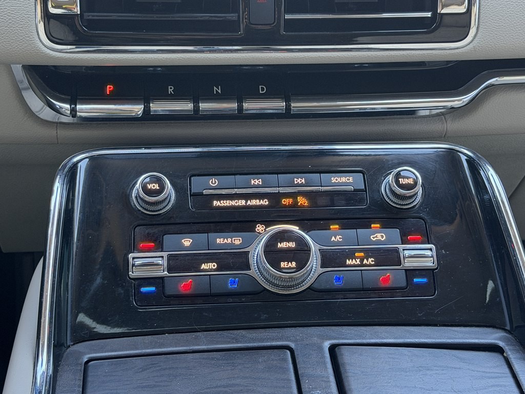 2018 Lincoln Navigator Image 13