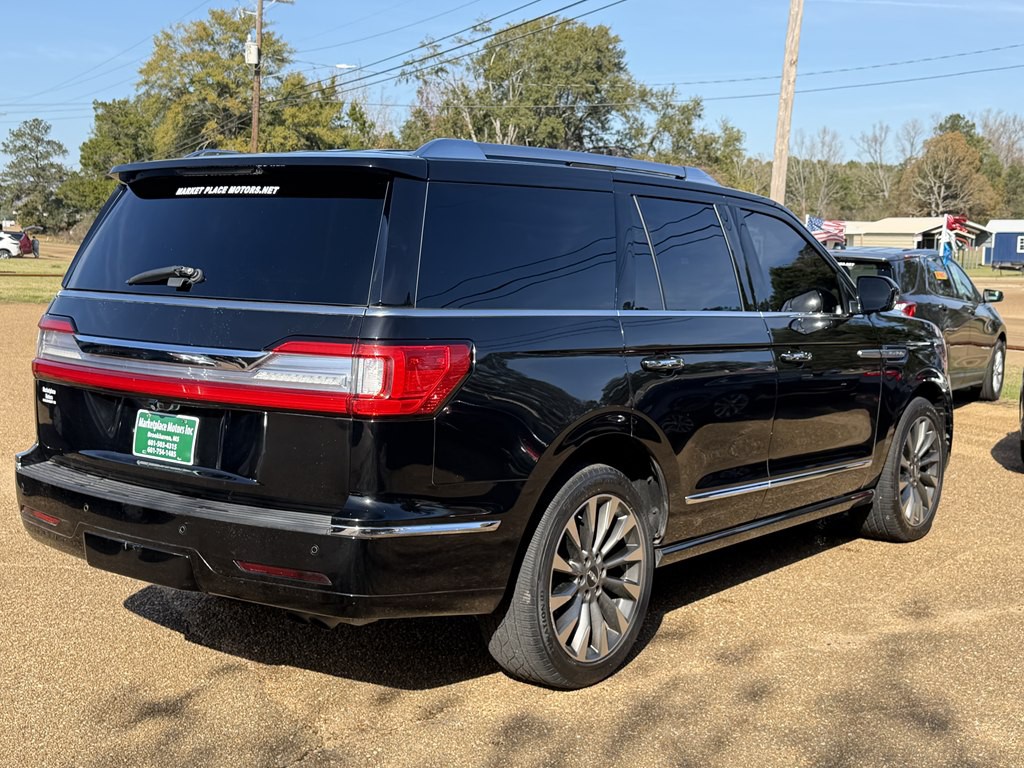 2018 Lincoln Navigator Image 30
