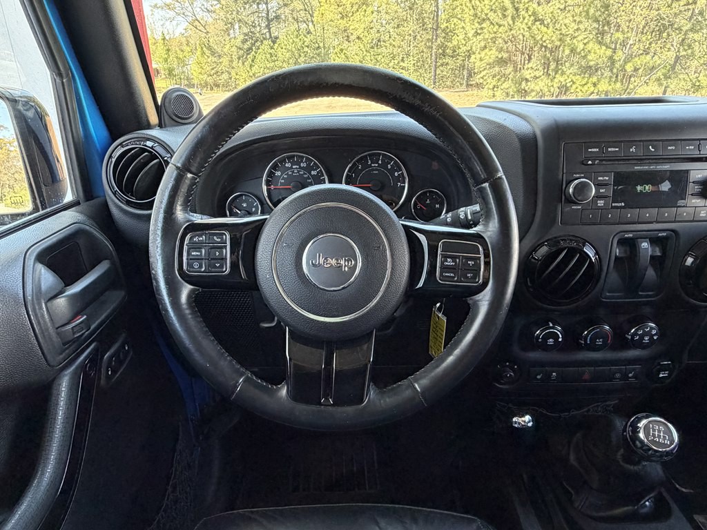 2014 Jeep Wrangler Image 15