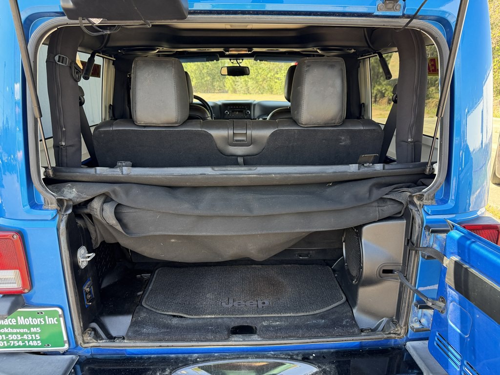 2014 Jeep Wrangler Image 17
