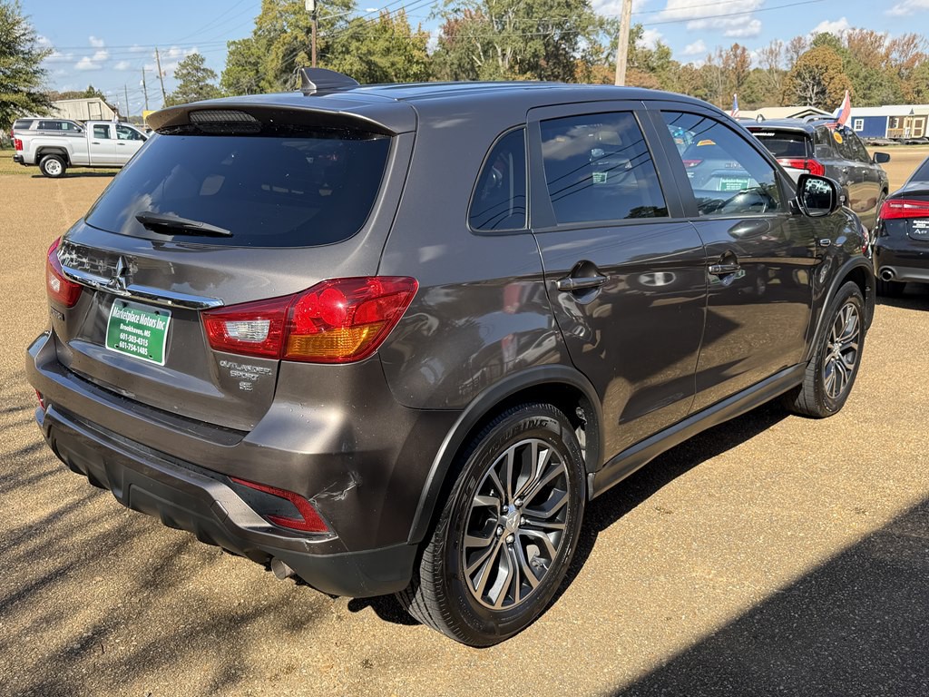 2018 Mitsubishi Outlander Image 20