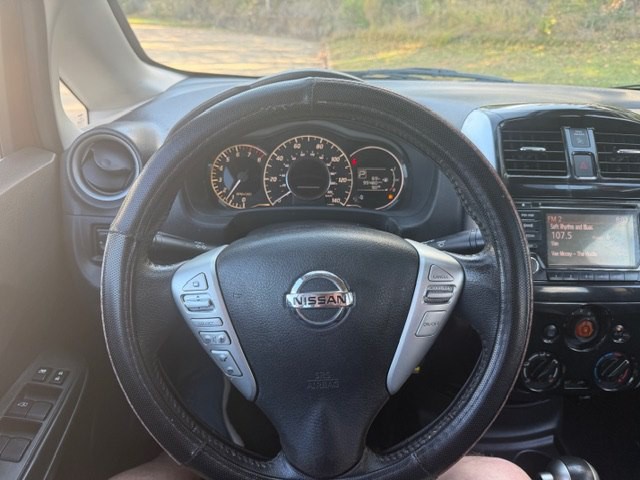 2016 Nissan Versa Image 8