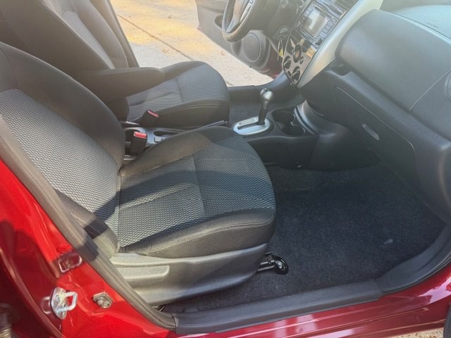 2016 Nissan Versa Image 17