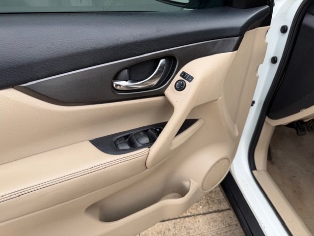 2015 Nissan Rogue Image 5