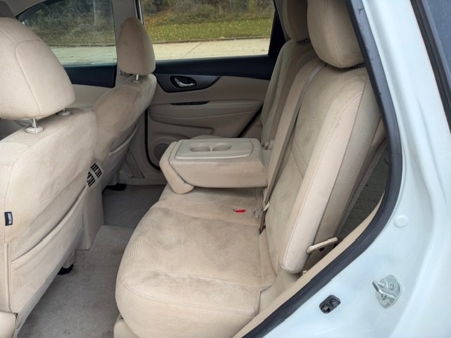 2015 Nissan Rogue Image 8