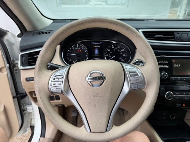 2015 Nissan Rogue Image 10