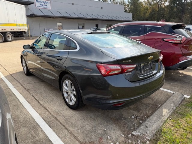 2021 Chevrolet Malibu Image 3
