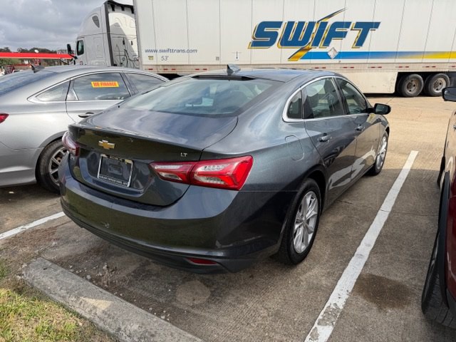 2021 Chevrolet Malibu Image 4