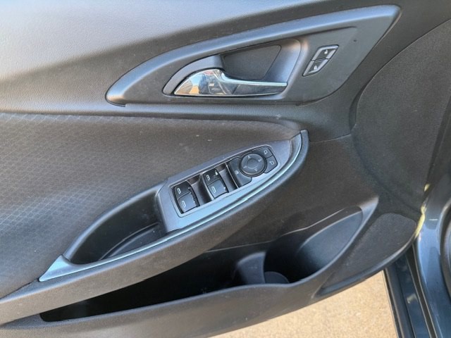 2021 Chevrolet Malibu Image 5