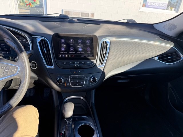2021 Chevrolet Malibu Image 13
