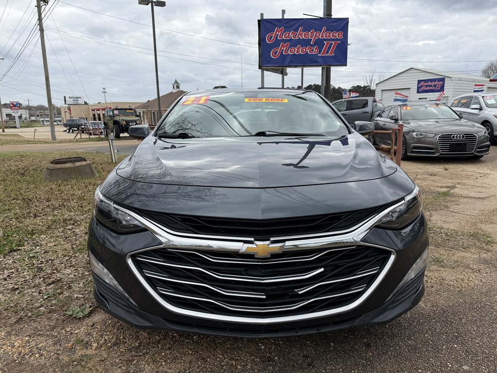 2021 Chevrolet Malibu Image 2