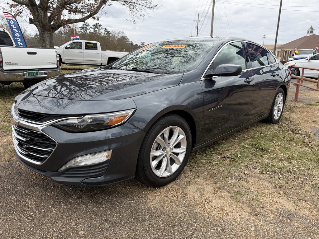 2021 Chevrolet Malibu Image 3