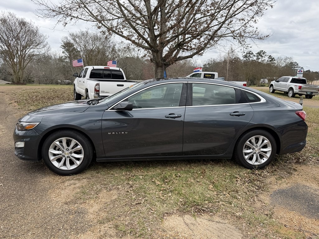 2021 Chevrolet Malibu Image 4