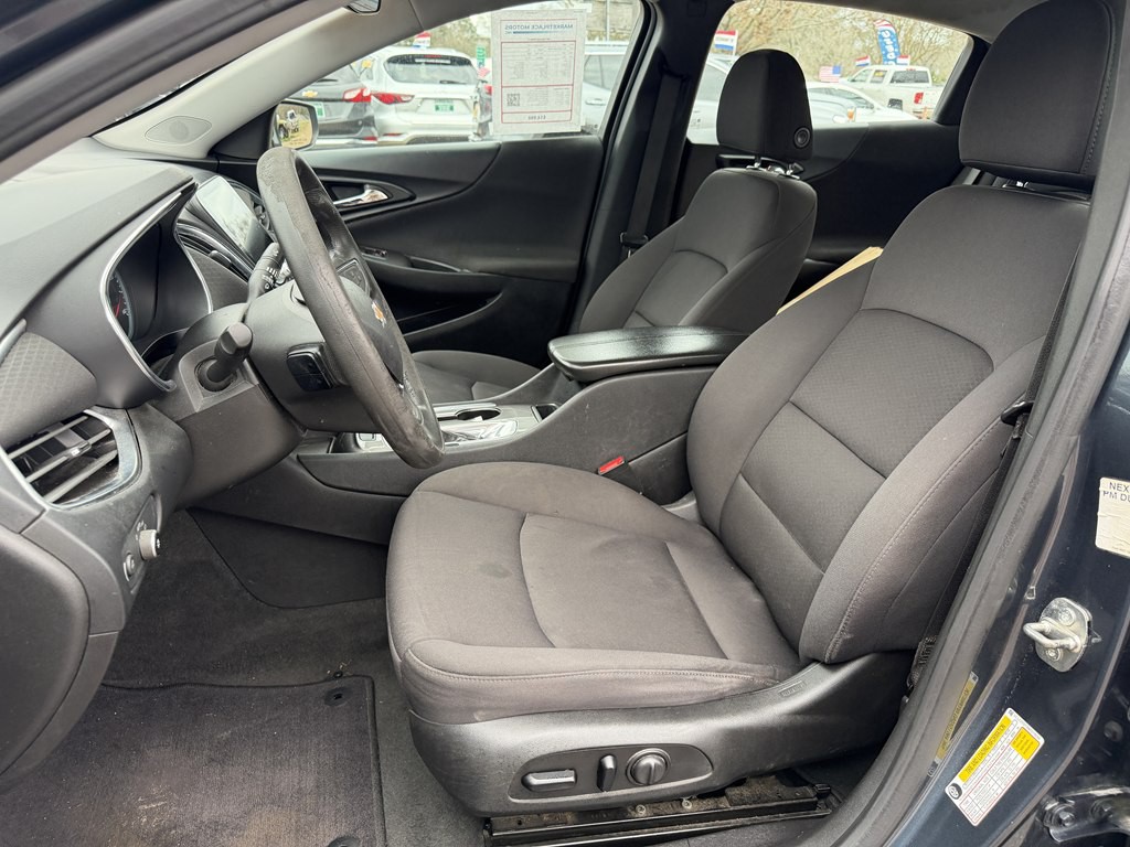 2021 Chevrolet Malibu Image 8
