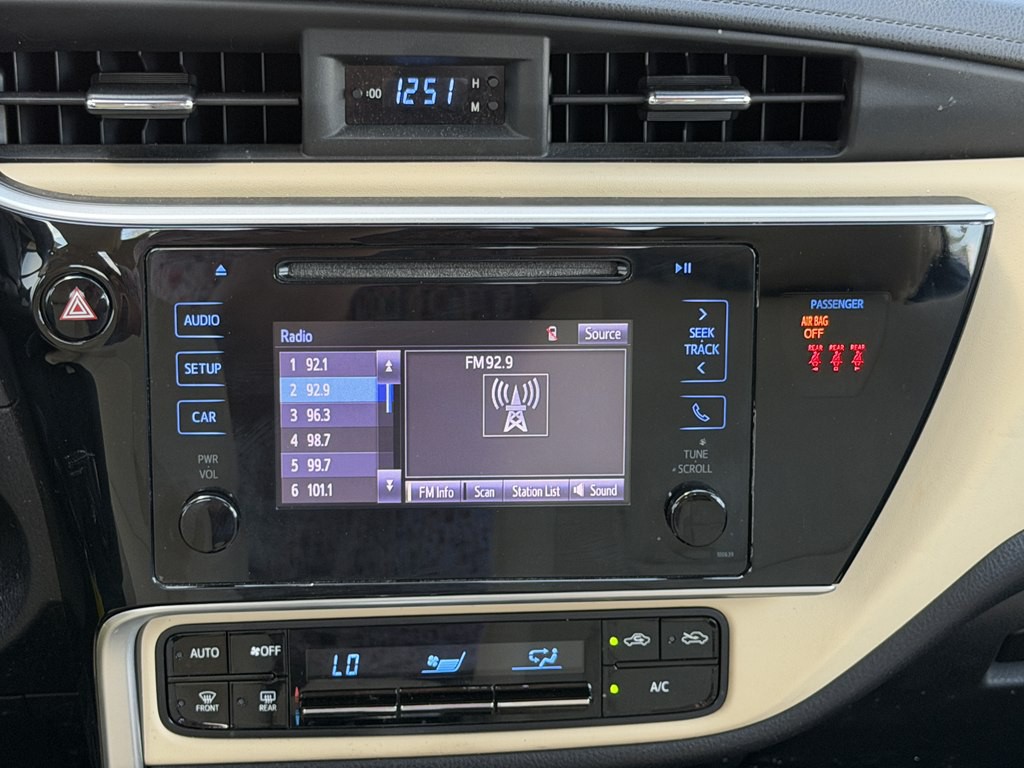 2019 Toyota Corolla Image 13