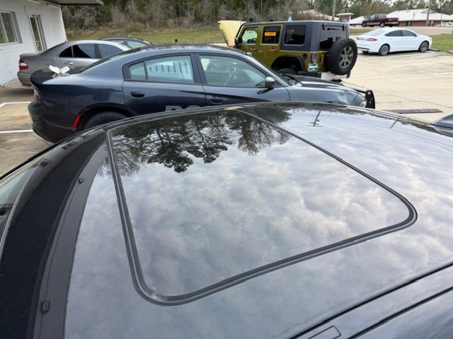 2018 BMW 3 Series Image 9