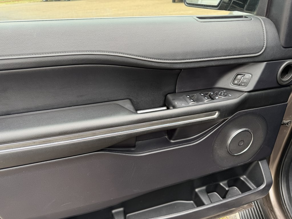 2019 Ford Expedition Image 10