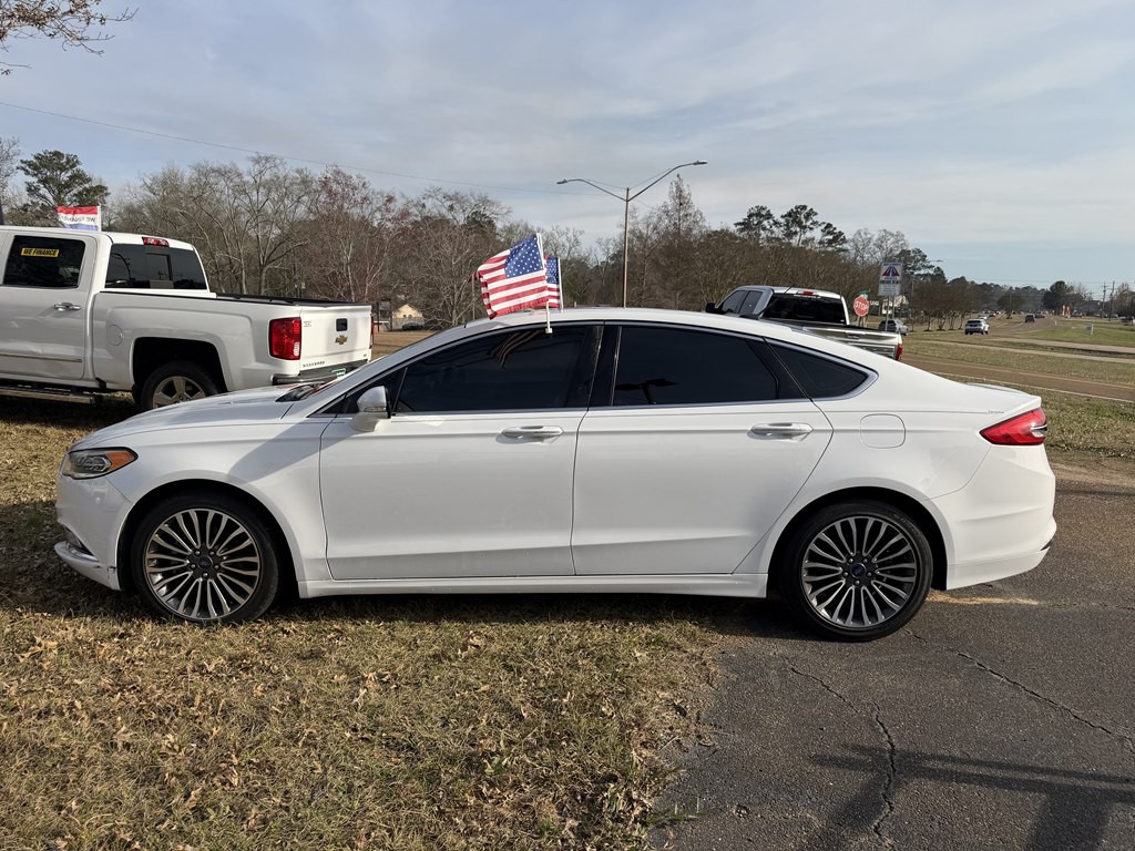 2017 Ford Fusion Image 4