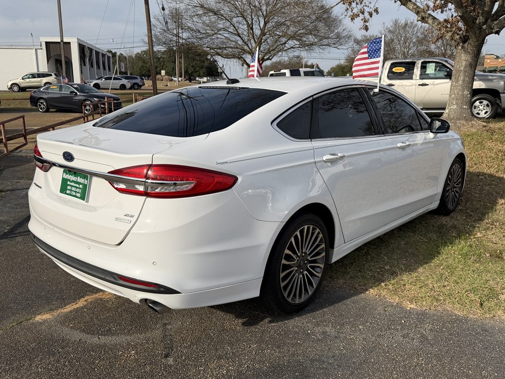 2017 Ford Fusion Image 8