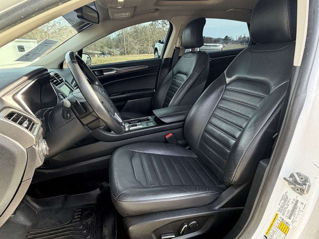 2017 Ford Fusion Image 10