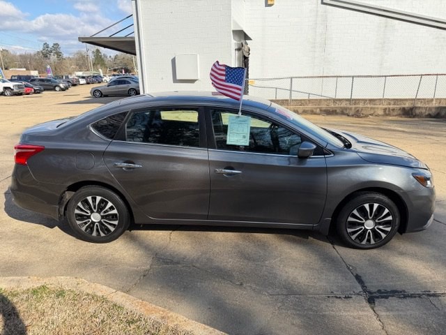 2019 Nissan Sentra Image 2